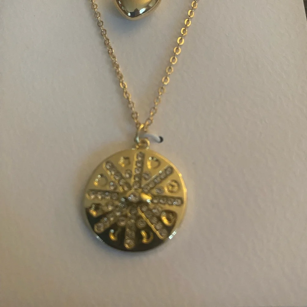NEW Jessica Simpson gold necklace.